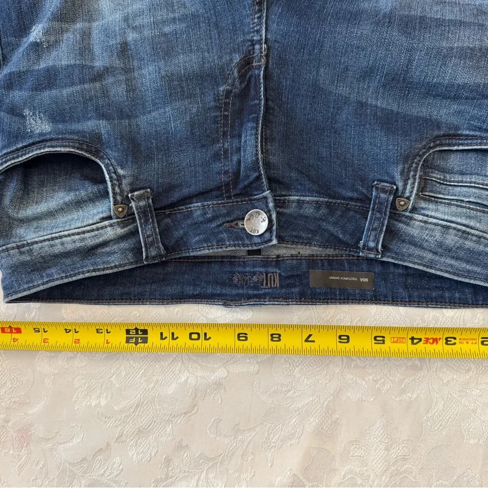 Kut From The Kloth Size 10 Mia Toothpick‎ Skinny Blue Jeans Stretch Distressed